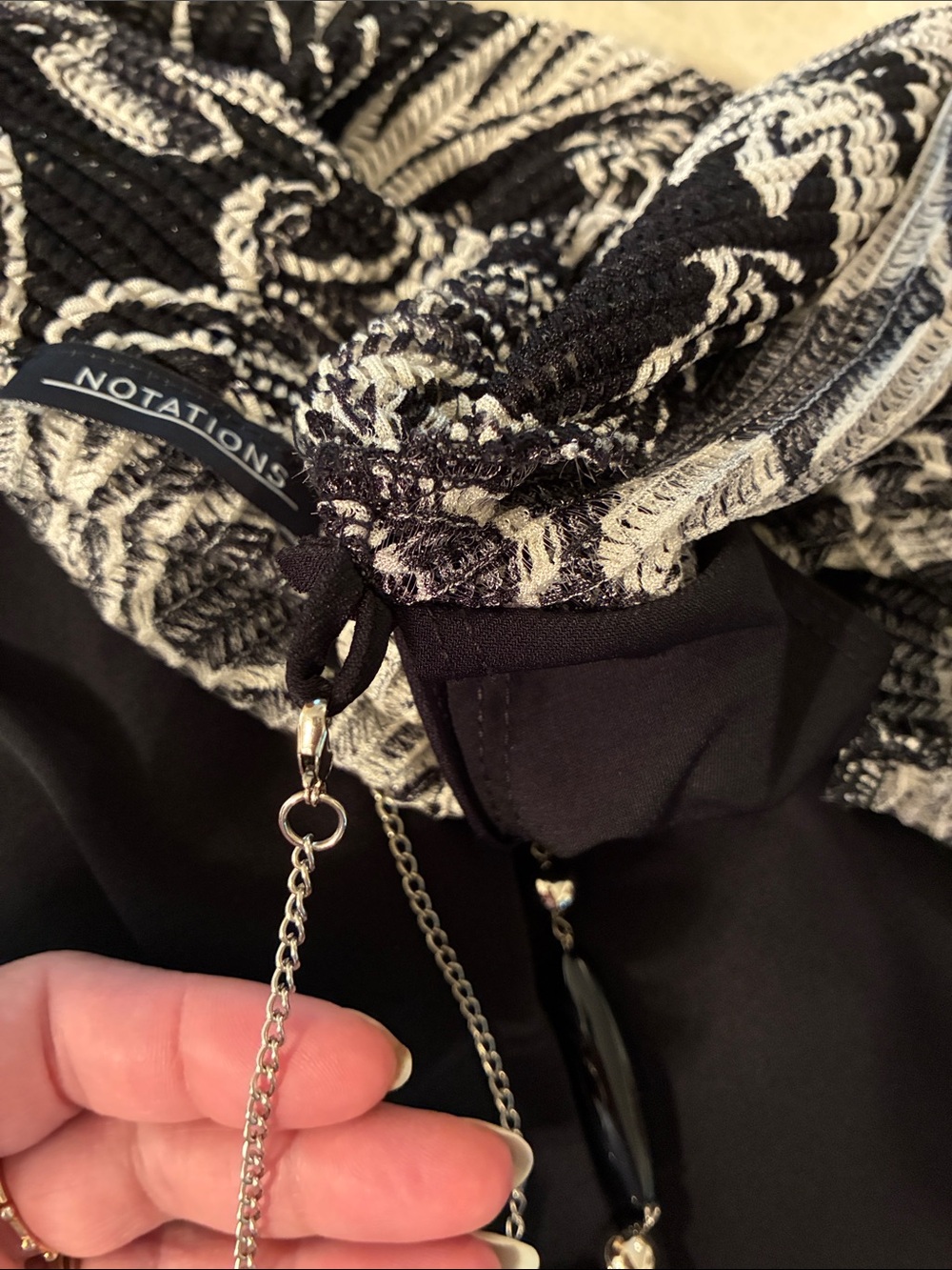 Notations Black and Cream Ribbed Floral Knit Top - Picture 7 of 12
